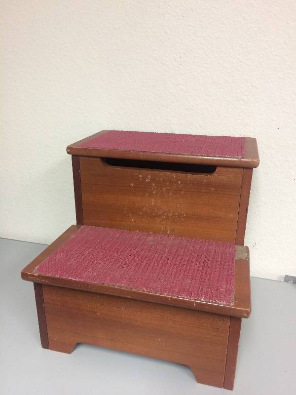 Heart Shape Shelf and Pet Steps