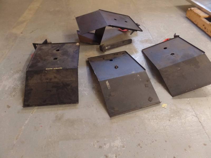 Keyboard and Monitor Mounts