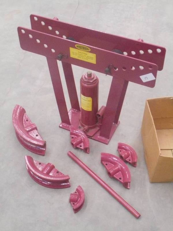 lot 17 image: Northern 12-Ton Pipe Bender Set ...
