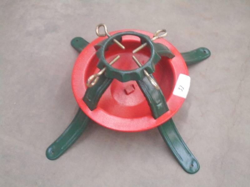 lot 33 image: Christmas Tree Stand, Good Conditio...