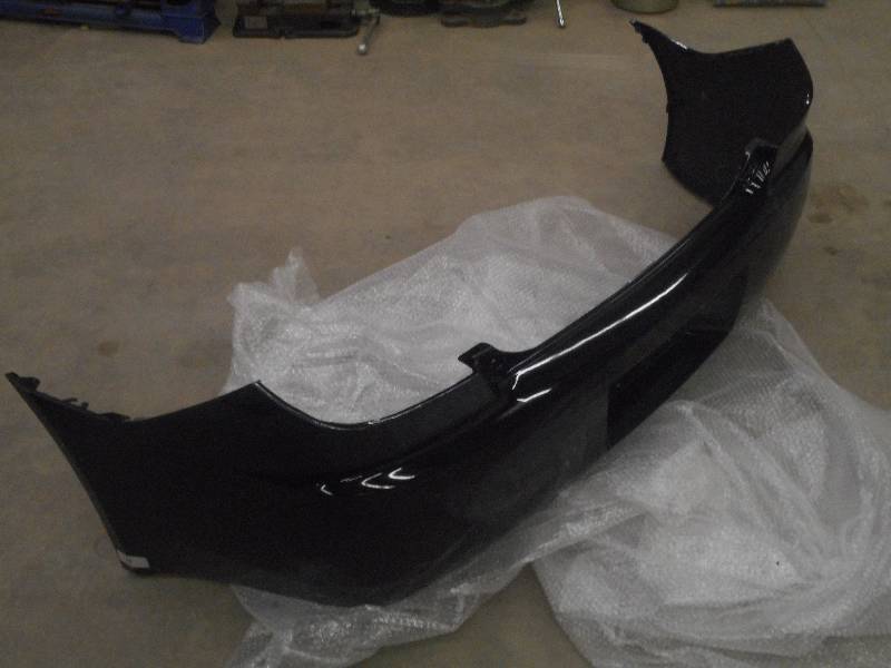 lot 36 image: 2005-2009 Pontiac G6 Rear Bumper Co...