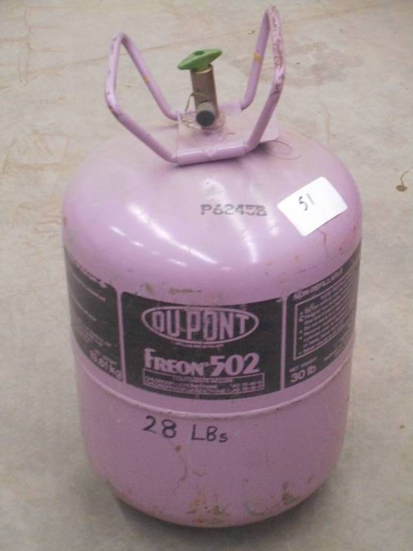 lot 51 image: 30# DuPont Freon-502 Tank With 28# ...