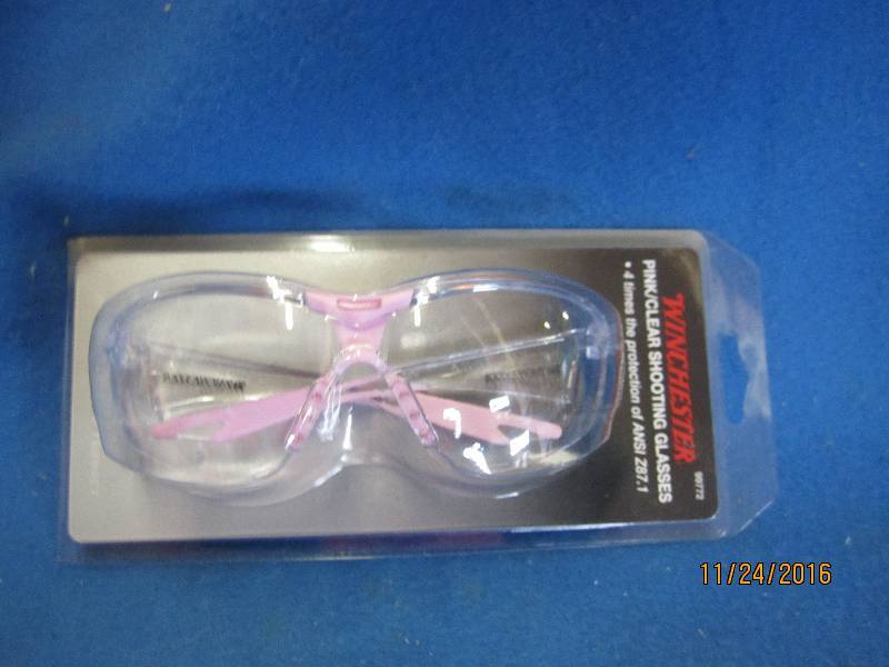 Winchester pink shooting glasses, 4...