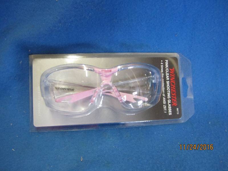 Winchester pink shooting glasses, 4...