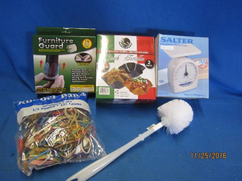Lot of kitchen and household items...