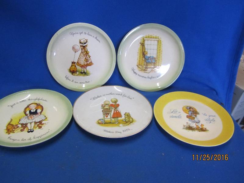 Lot of Holly Hobbie, Keepsake  coll...
