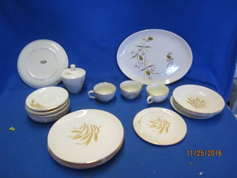 Lot of golden wheat dishes, trimmed...