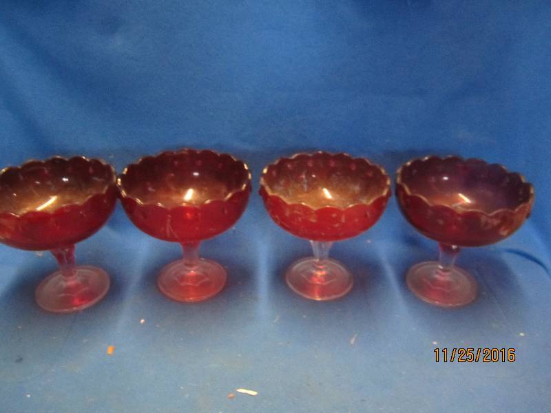 Lot of red glassware...