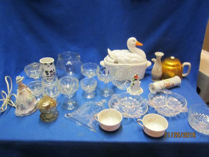 Lot of glassware...
