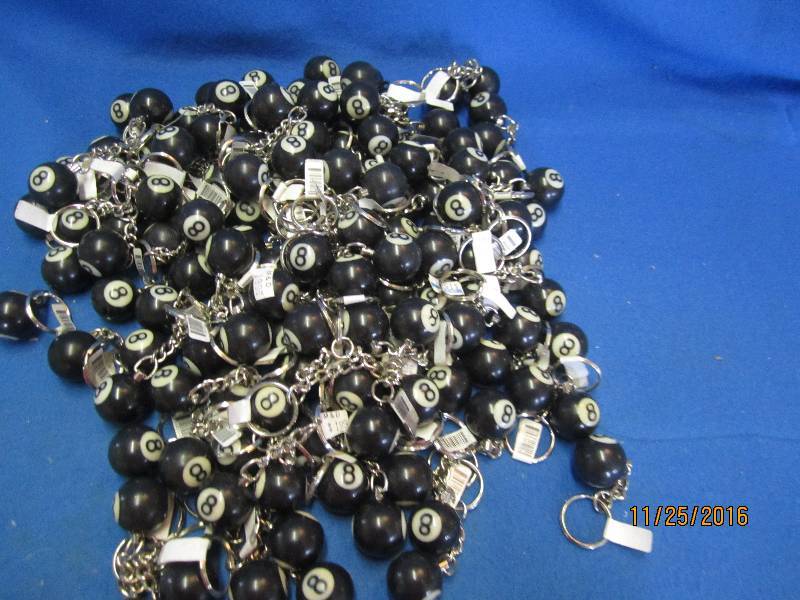 Lot of 8 ball key rings...