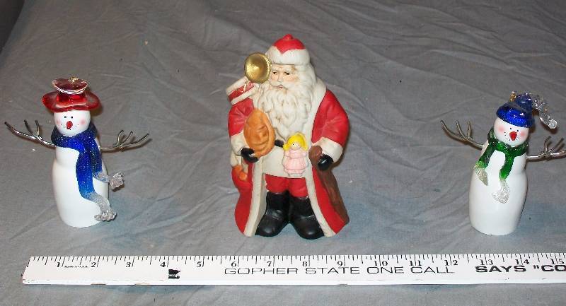 lot 74 image: 3- Piece Holiday Lot with 6 Impulse GiftWare 1991 Father ChristmasSanta Claus & 2- 5 Snowman