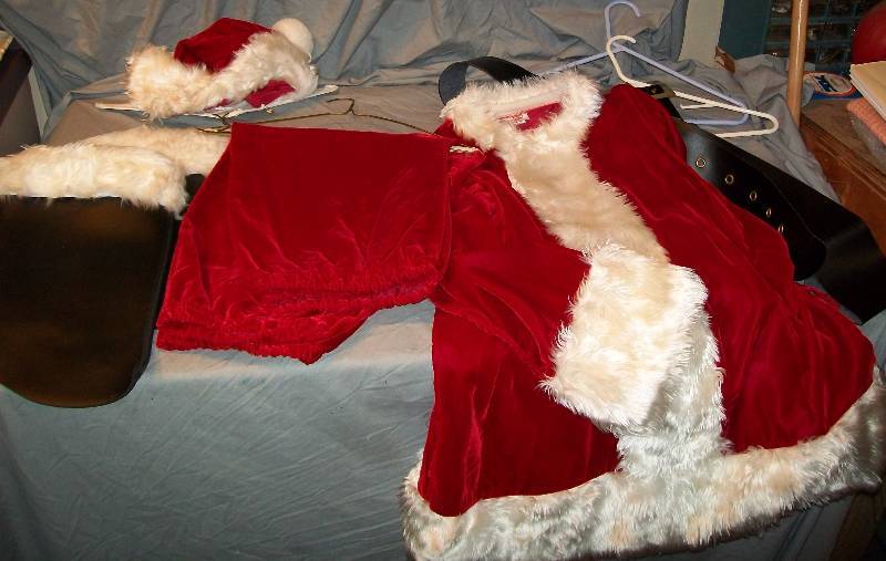 rennoc santa suit