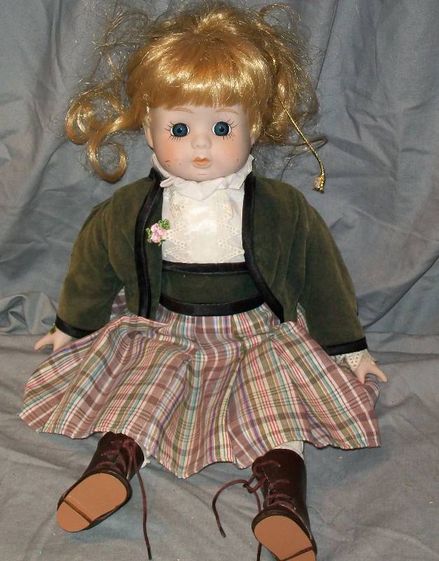 lot 85 image: See Video16 Music Box Heritage Collector Porcelain Dolls Plays Laras Theme. Finely Detailed Face & Clothing.