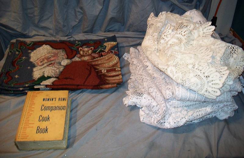lot 107 image: Christmas KitchenWomans Home Companion Cook Book Holiday Place mats Crochet like Curtains