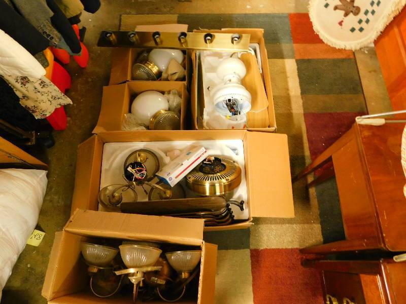 lot 34 image: Lot of light fixturesfans and towel holders