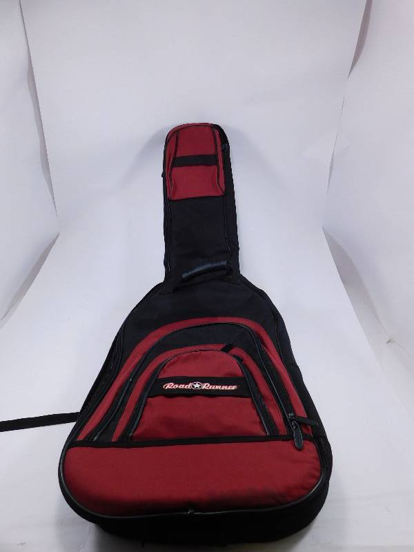 lot 40 image: Roadrunner Backpack Guitar Case
