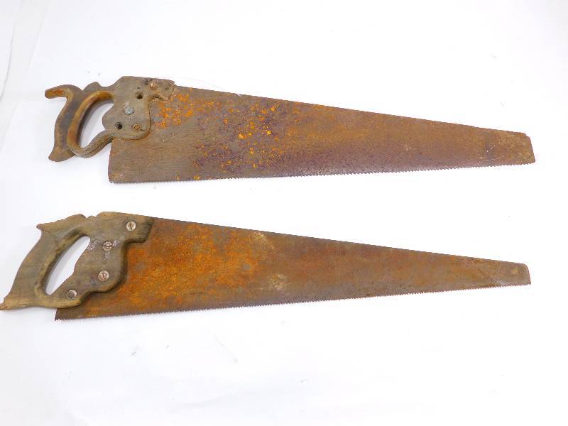 lot 46 image: Vintage Hand Saw