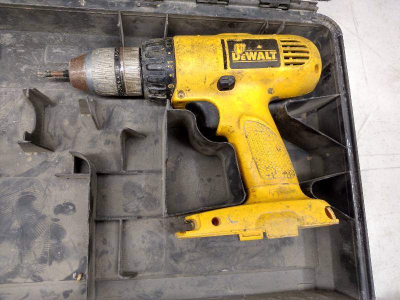 lot 46 image: Dewalt Cordless Drill (No Battery o...