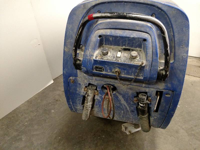 lot 17 image: Clarke Encore S33 Automatic Scrubbe...