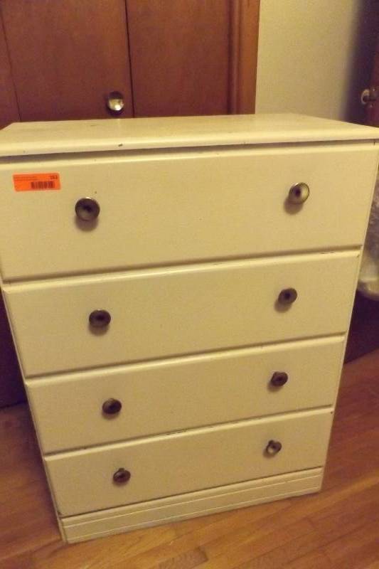 lot 153 image: White chest of drawers, 4 drawer