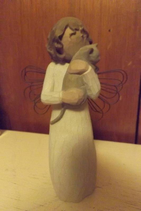 lot 176 image: Willow Tree With Affection figurine