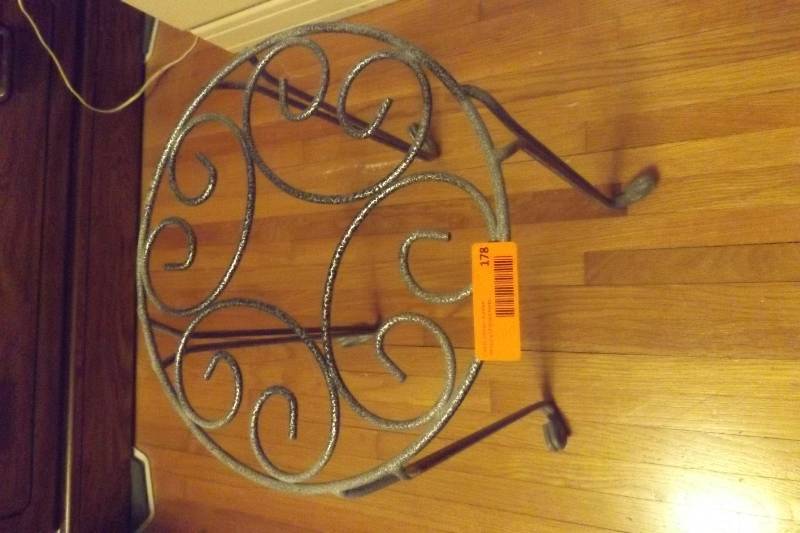 lot 178 image: Silver curled metal side table
