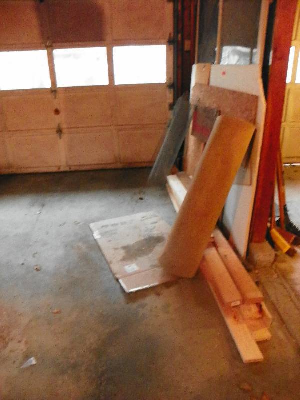 lot 78 image: Wood Scraps