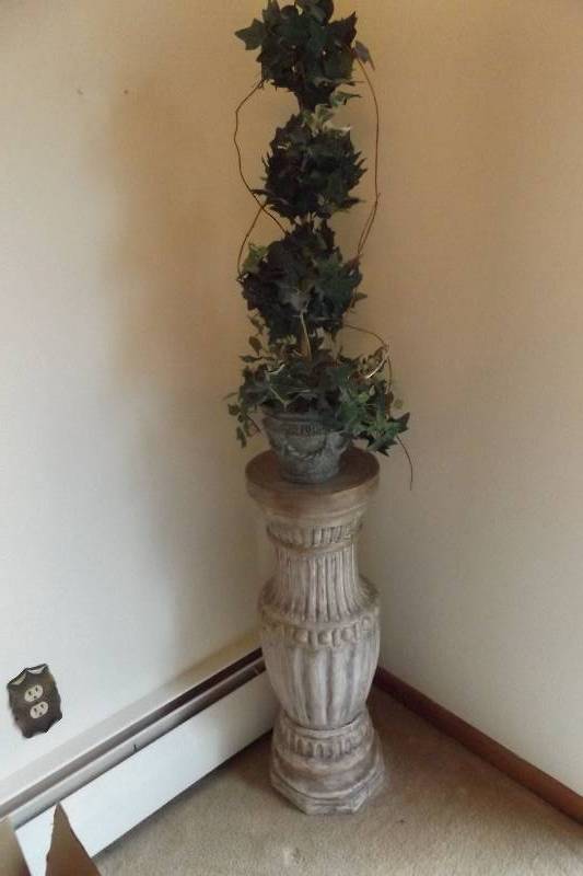 lot 251 image: Column and topiary