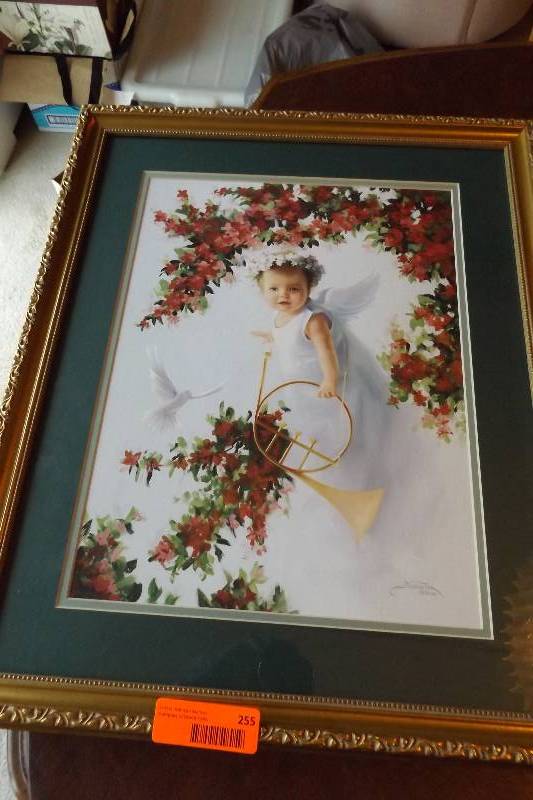 lot 255 image: Angel baby with flowers, Home and Garden Party wall hanging