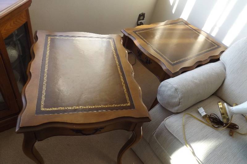 lot 294 image: Two vintage end tables with leather insets on tops