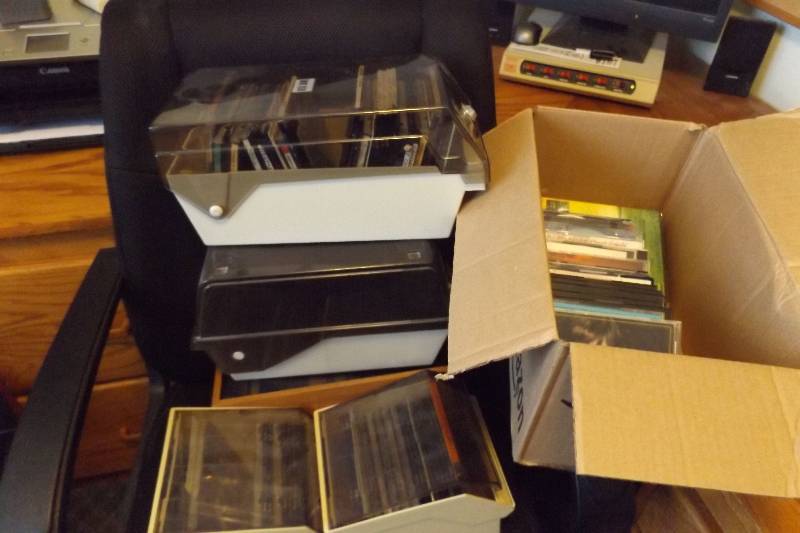 lot 466 image: Many music CDs, oldies, hymns, irish, country, more
