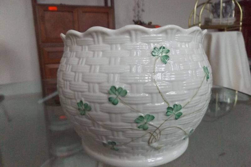 lot 497 image: Belleek china basket weave pattern vasebowlplanter