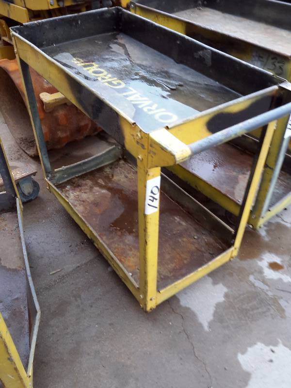 lot 140 image: Service Cart.. 30 in x 16in x 32in h