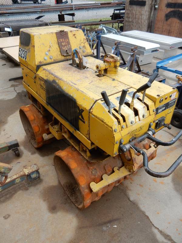 lot 19 image: Rammax,  Sheeps Foot Roller