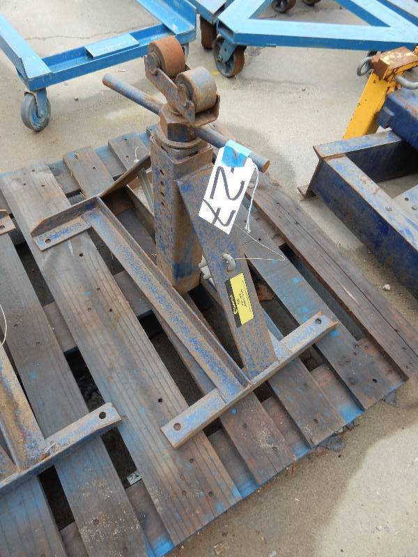 lot 27 image: Current Tools 670 Reel Jack, 2500 lb capacity