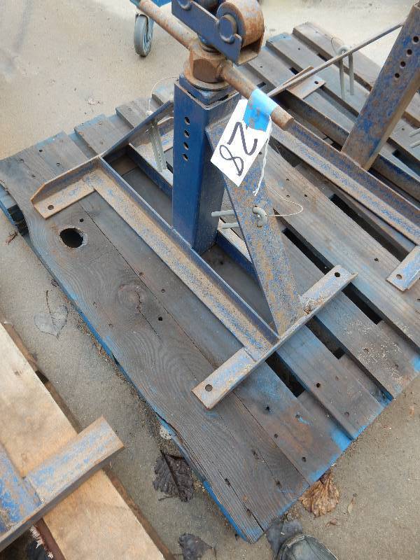 lot 28 image: Current Tools 670 Reel Jack, 2500 lb capacity