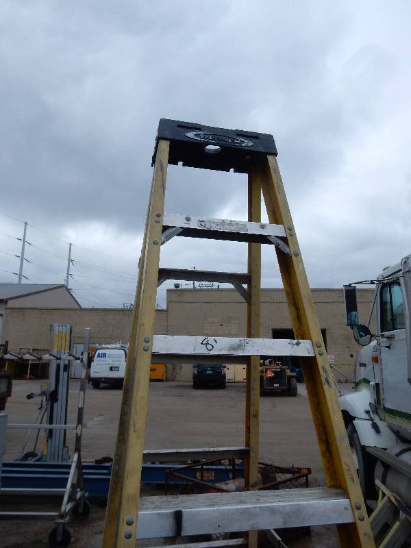 lot 127 image: Werner, 8 ft, Step Ladder