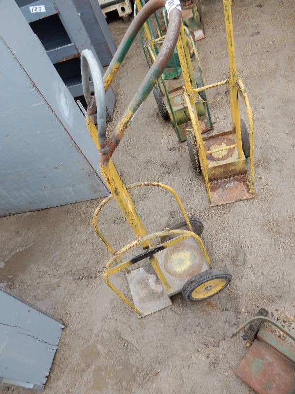lot 131 image: 2 Tank Cart as shown
