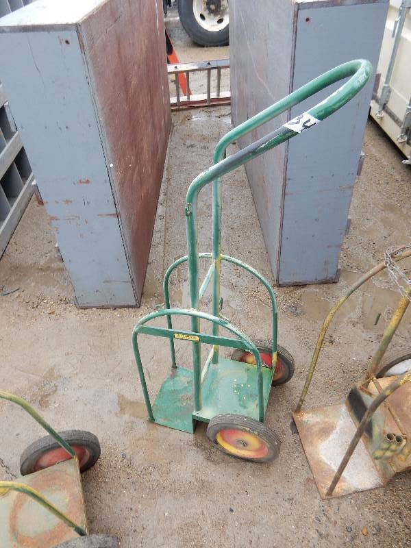 lot 134 image: 2 Tank Cart as shown