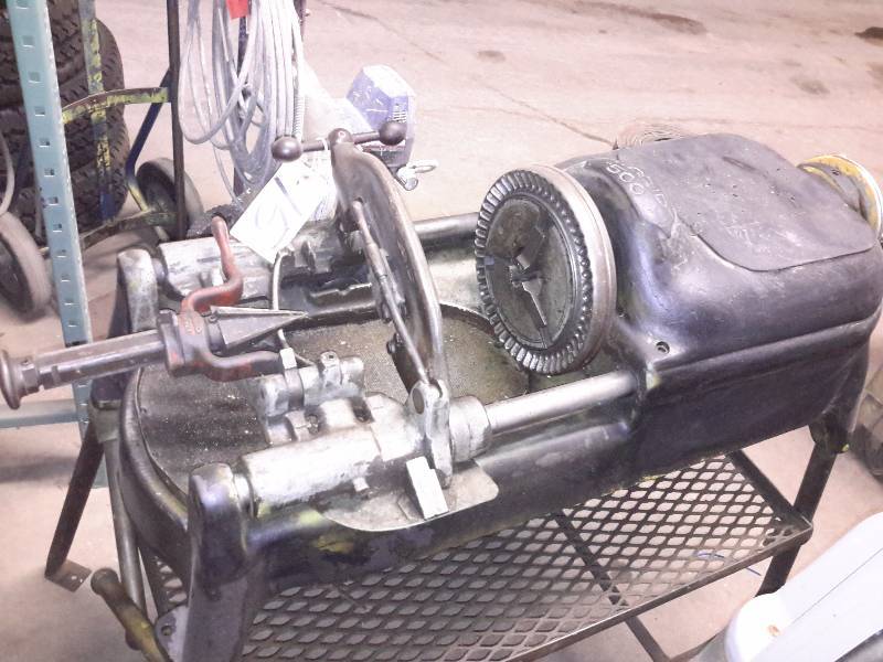 lot 15 image: Ridgid, 500 Series, Pipe Threading Machine