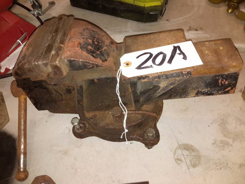 lot 20A image: Heavy Duty Vise