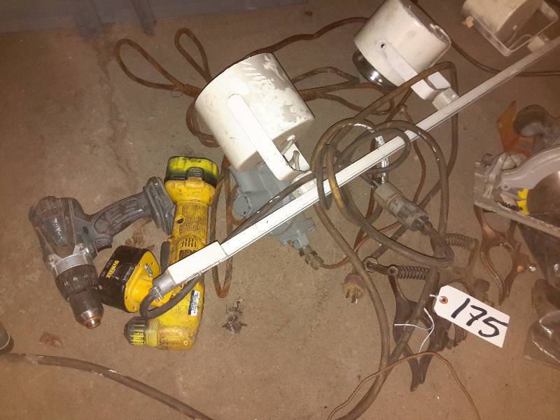 lot 175 image: Large lot of Misc. Items.. see closeups