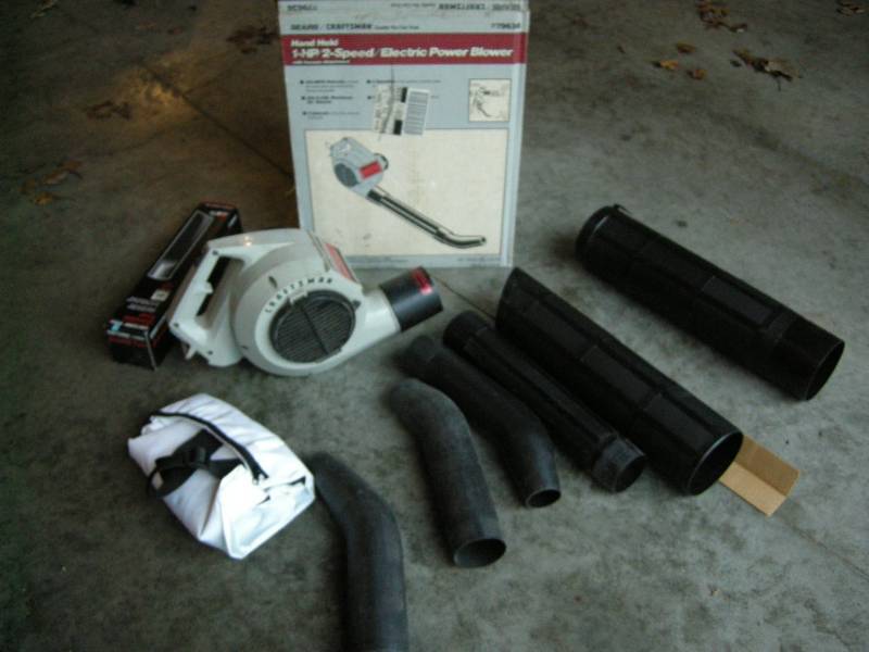 lot 23 image: Craftsman Electric Power Blower