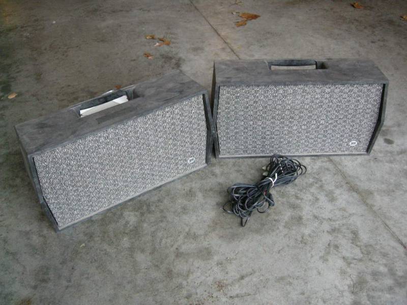 lot 35 image: Vintage 3M Revere Studio Twins Speaker