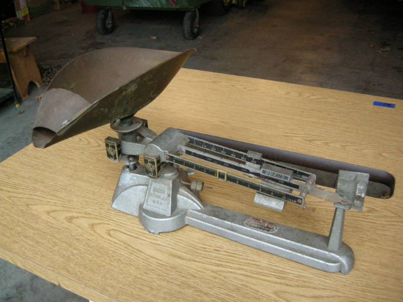 lot 43 image: Antique Ohaus Scale