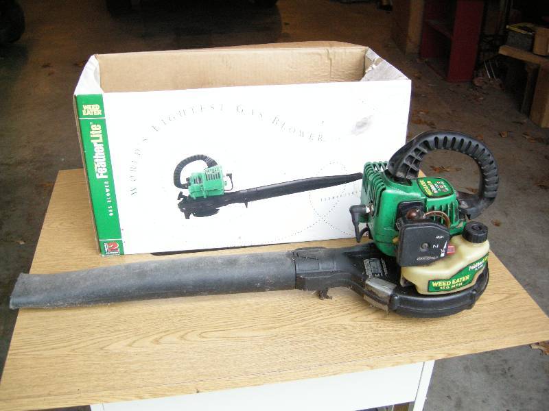 lot 55 image: FeatherLite Blower