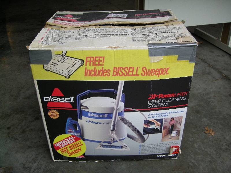 lot 59 image: Bissell Power Cleaner