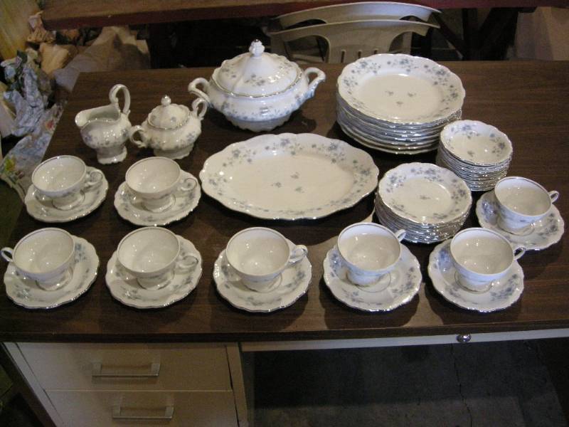 lot 71 image: Johann Haviland China