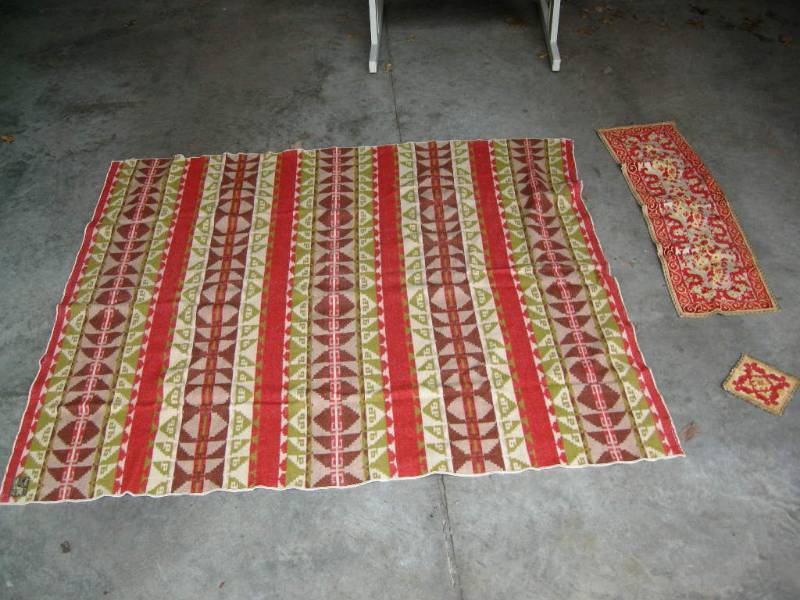 lot 81 image: Vintage Oregon Mills Blanket