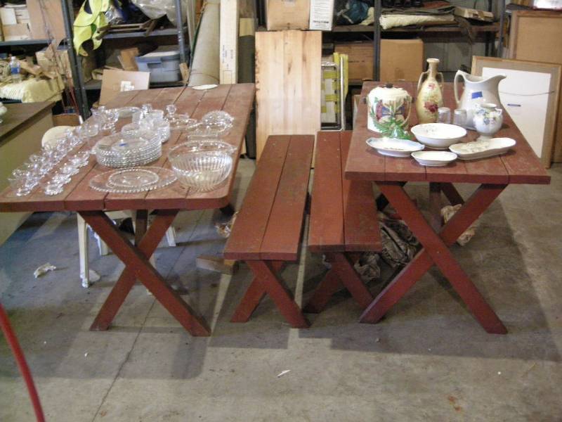 lot 27 image: Picnic Table Group